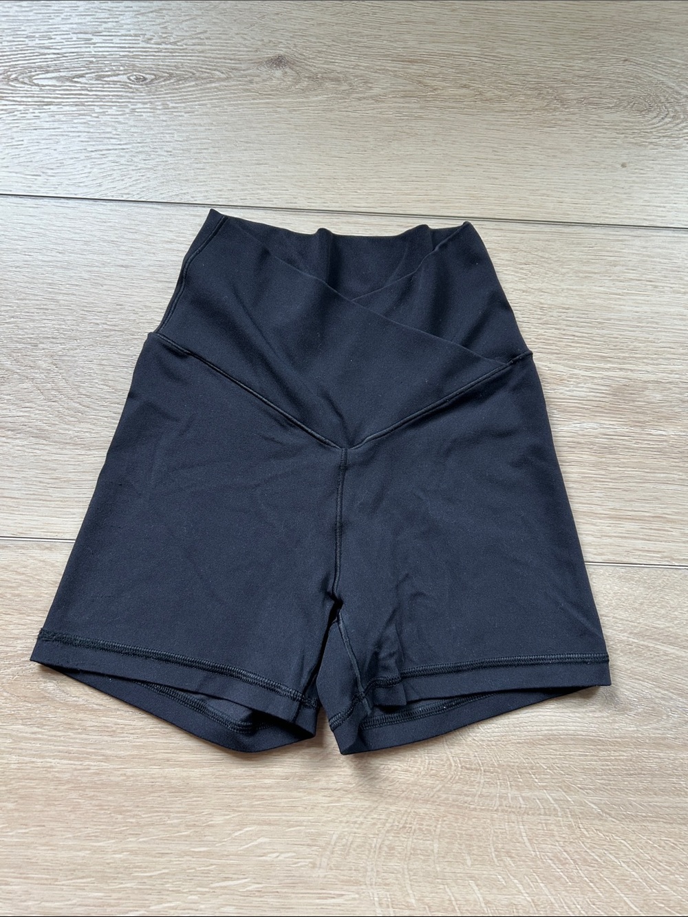 High-Rise Black Offline by Aerie Women’s Shorts